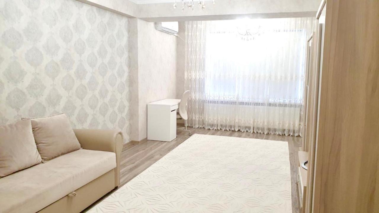 Center Apartment On Albisoara Street Chisinau Exterior photo