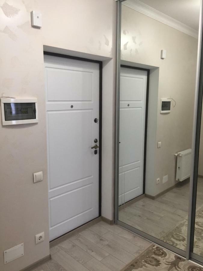 Center Apartment On Albisoara Street Chisinau Exterior photo